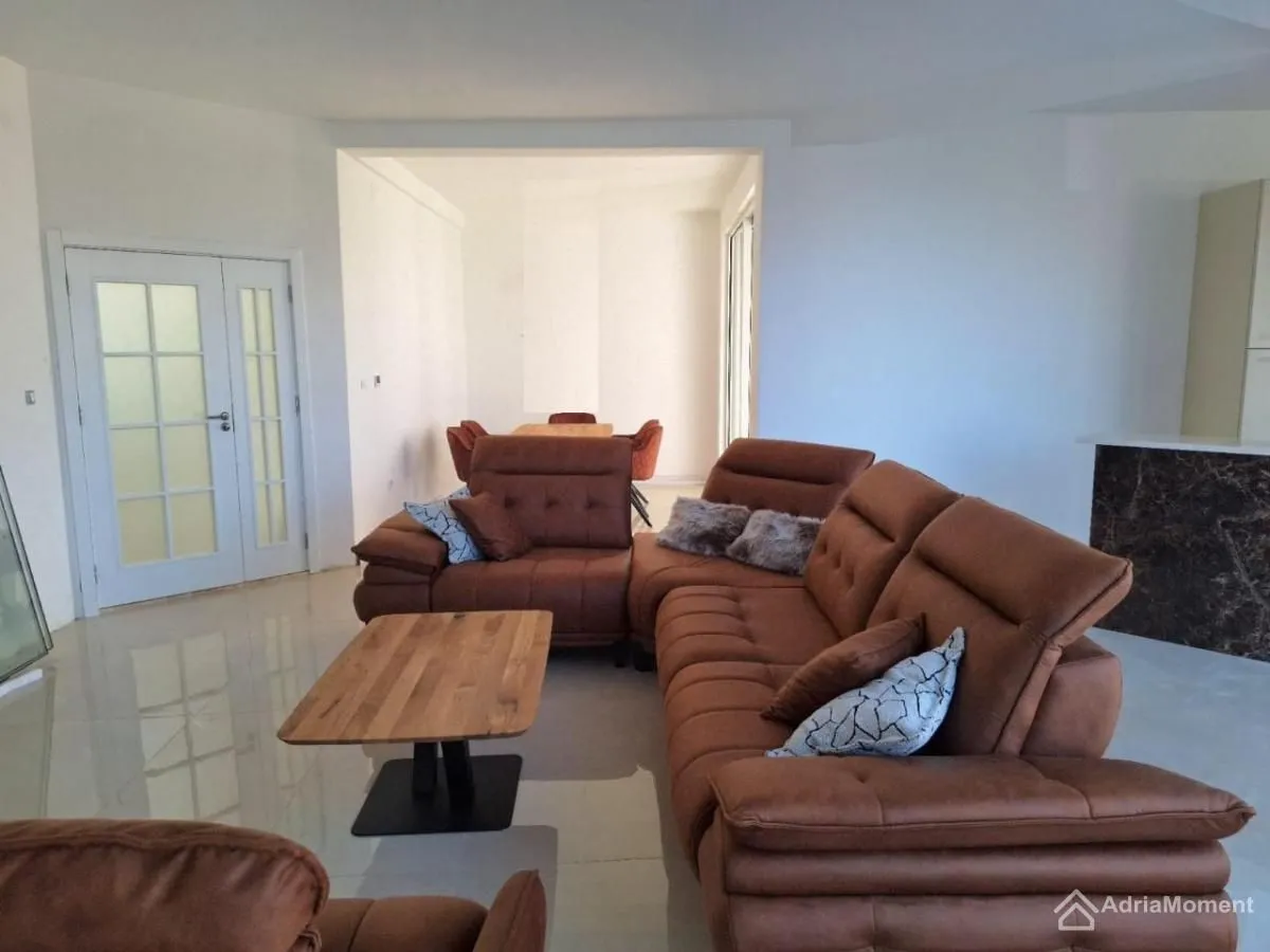 Sale, house, 396m², Krimovica, Kotor