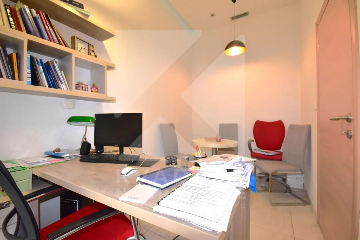 Rent, office space, 15m², Momišići, Podgorica