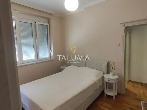 Izdavanje, jednosoban stan, 60m², Centar, Podgorica - image 5