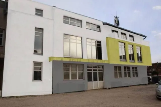 Izdavanje, poslovni prostor, 1300m², Krnjaca, Palilula Sve Podlokacije