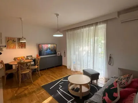 Prodaja, trosoban stan, 68m², Centar, Podgorica - image 1