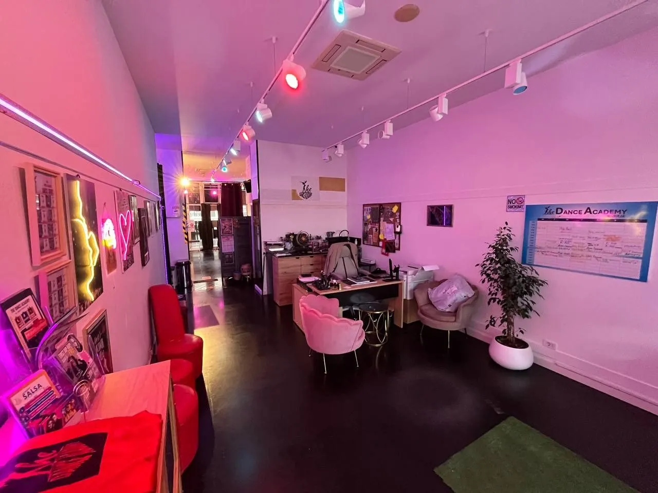 Rent, office space, 105m², Centar, Tivat
