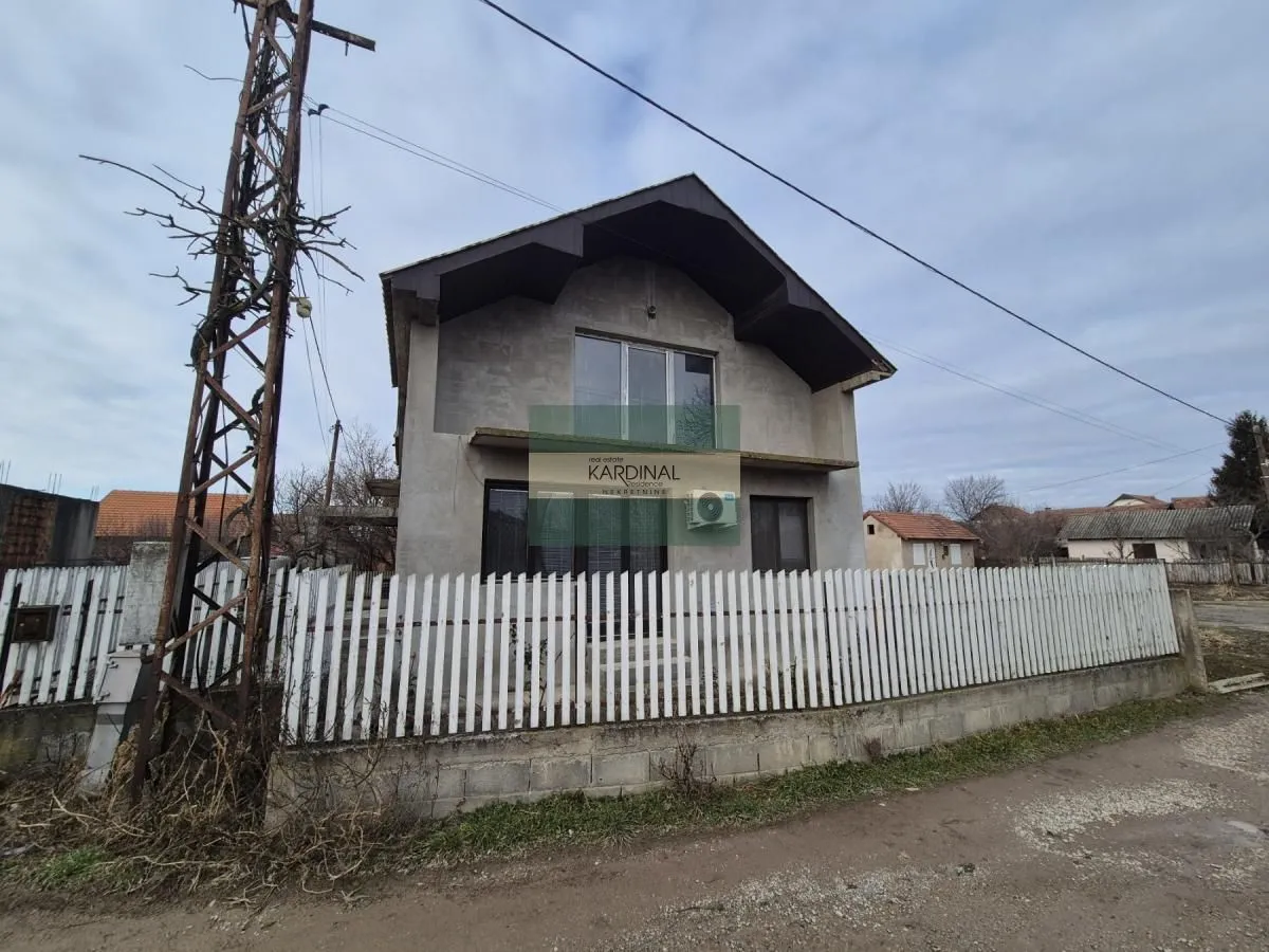 Prodaja, kuća, 300m², Tonja, Ćuprija