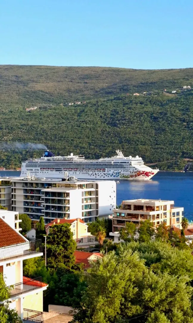 Izdavanje, jednosoban stan, 17m², Kumbor, Herceg Novi
