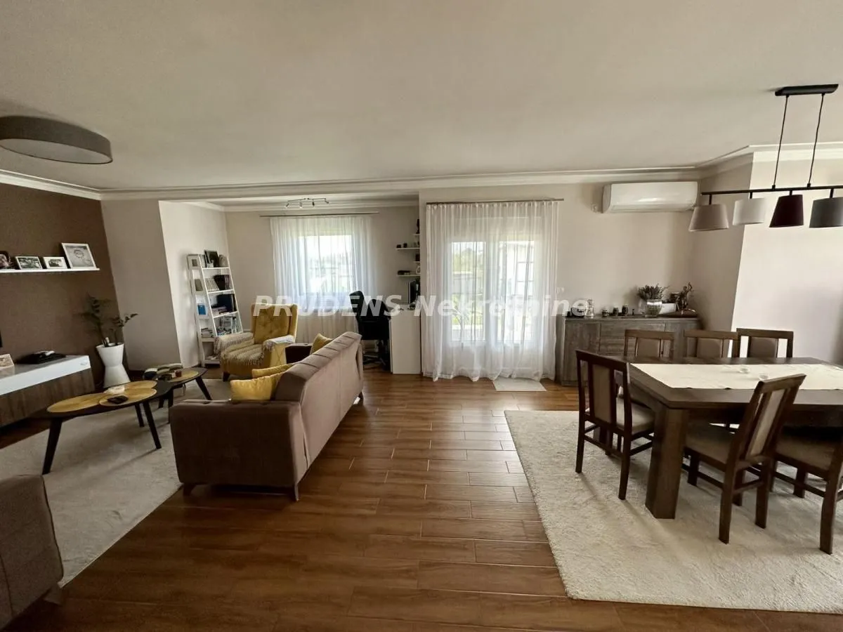 Sale, house, 110m², Dobanovci, Surčin