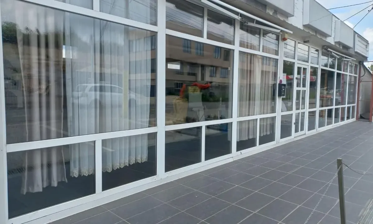 Izdavanje, poslovni prostor, 274m², Bele Vode, Beograd