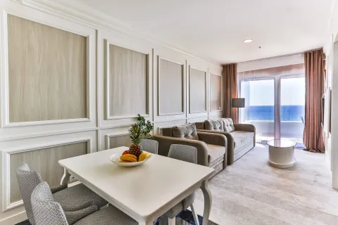 Rent, two bedroom apartment, 90m², Rafailovići, Budva - image 20