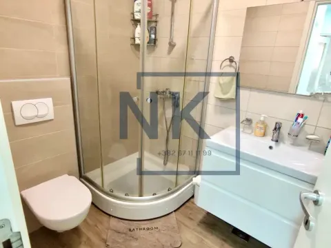 Izdavanje, dvosoban stan, 64m², City Kej, Podgorica - image 9