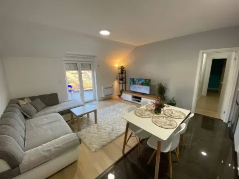 Prodaja, stan, 67m2, Dalmatinska ulica, Podgorica Prodaja, stan, 67m2, Dalmatinska ulica, Podgorica