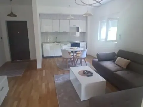 Sale, one bedroom apartment, 46m², Bečići, Budva - image 6
