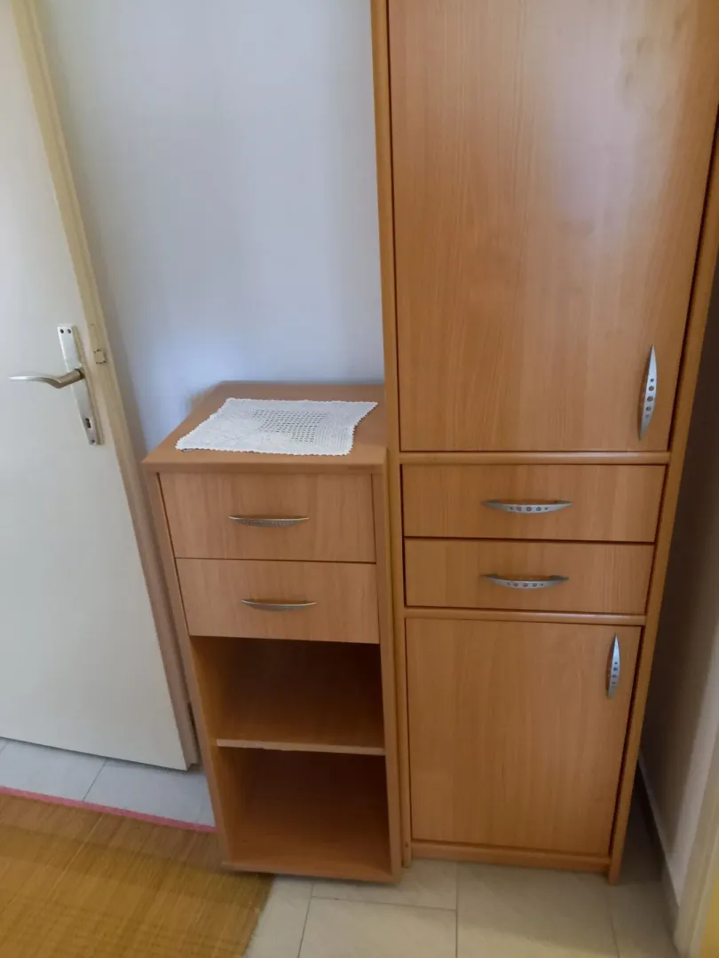 Izdavanje, dvosoban stan, 48m², Gintaš, Podgorica
