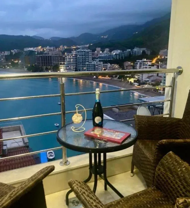 Sale, three bedroom apartment, 85m², Rafailovići, Budva