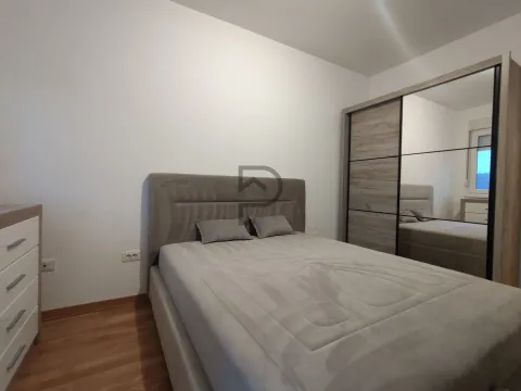 Izdavanje, jednosoban stan, 45m², City Kej, Podgorica - image 9