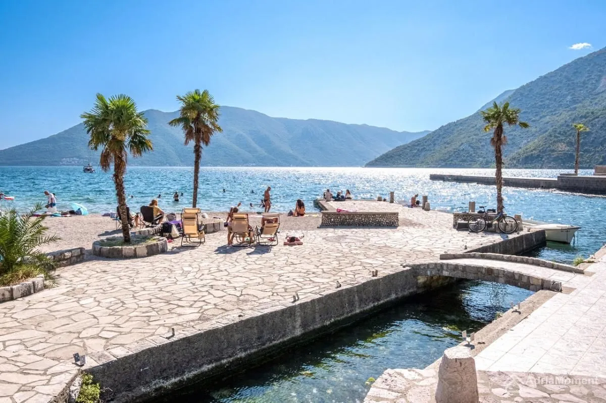 Sale, house, 112m², Risan, Kotor