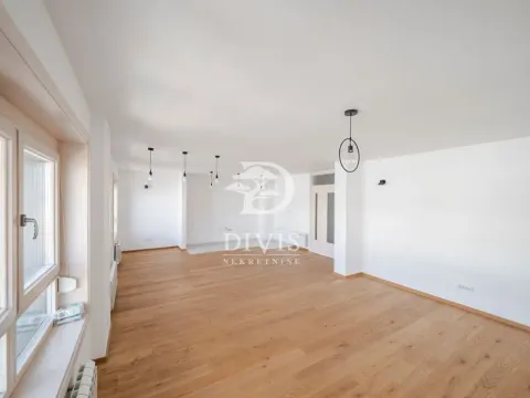 Prodaja, četvorosoban stan, 128m², Vračar Hram, Vračar Sve Podlokacije - image 9