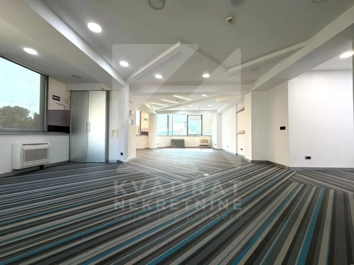 Rent, office space, 122m², Preko Morače, Podgorica