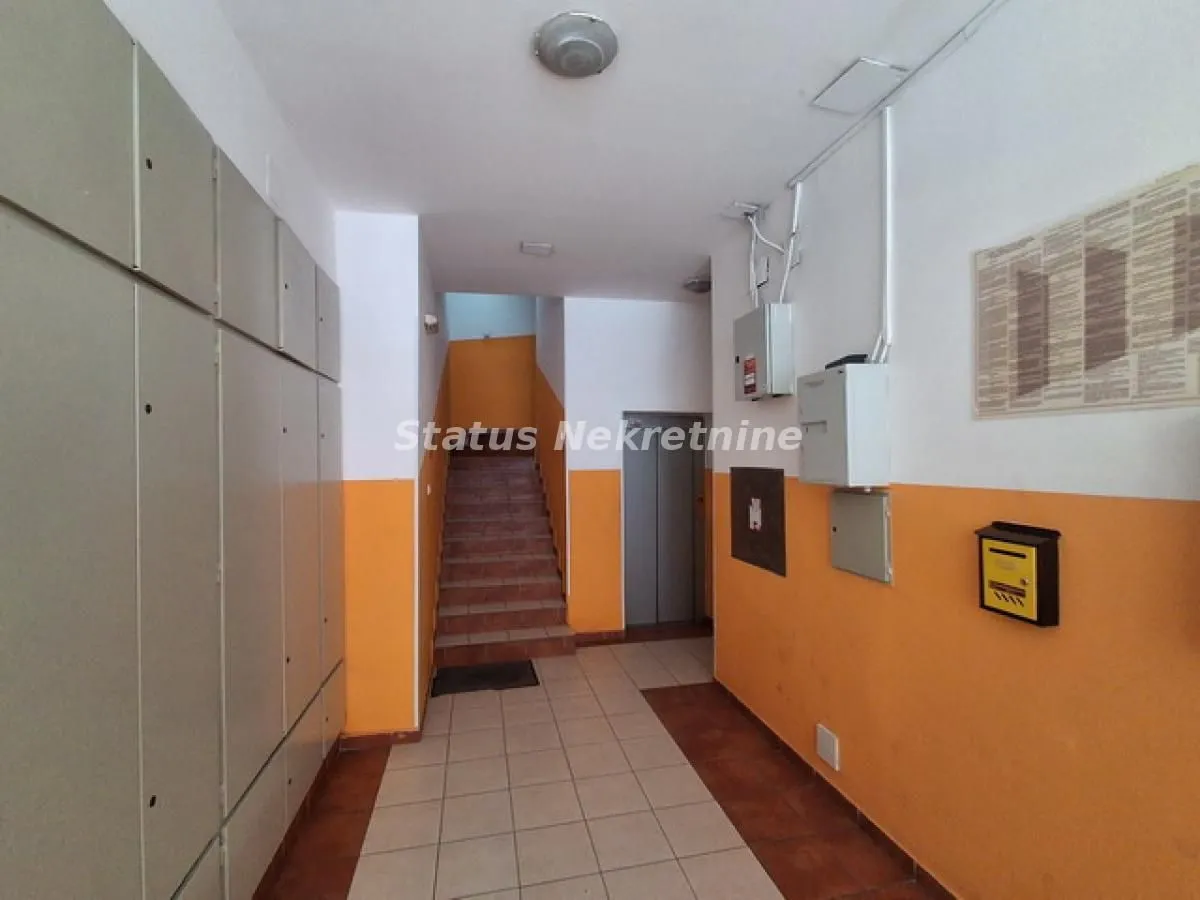 Prodaja, garsonjera, 24m², Bulevar Evrope, Novi Sad Sve Podlokacije