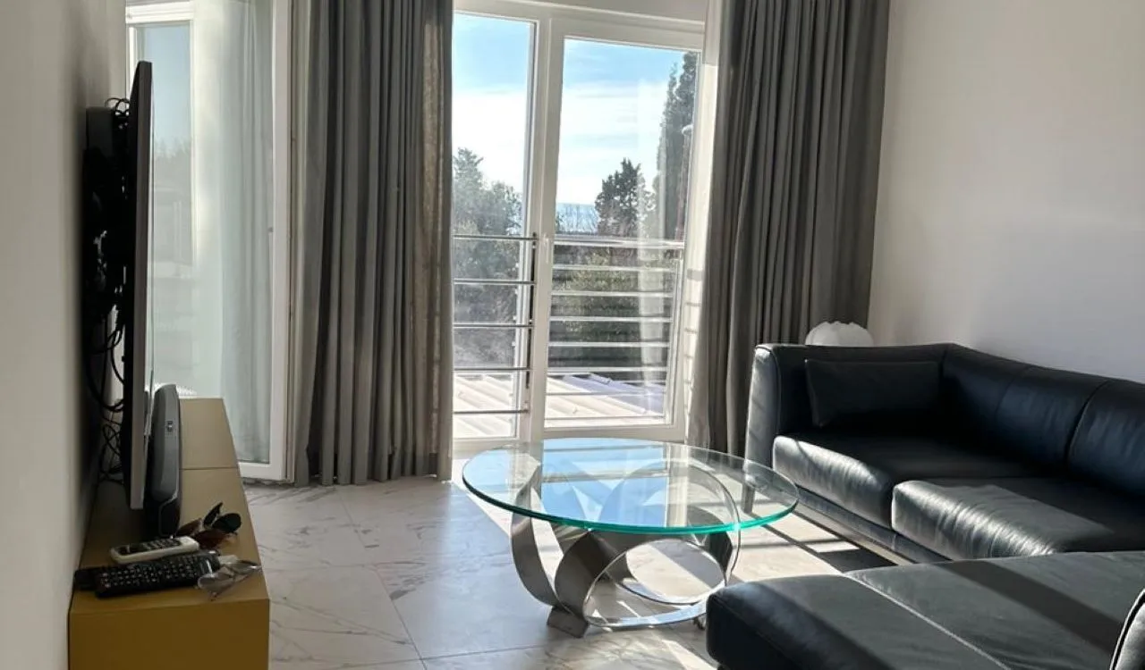 Sale, two bedroom apartment, 60m², Petrovac, Budva