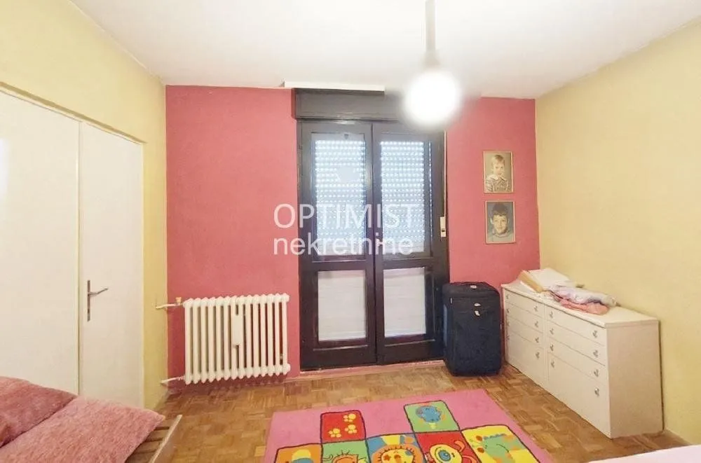 Prodaja, dvosoban stan, 57m², Petlovo Brdo, Beograd