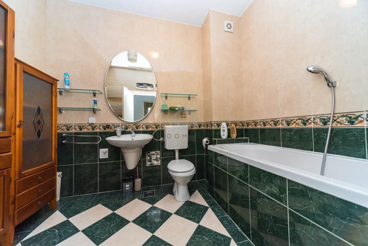 Rent, three bedroom apartment, 115m², Gorica C, Podgorica