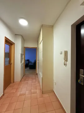 Rent, one bedroom apartment, 59m², Central Point, Podgorica - image 463