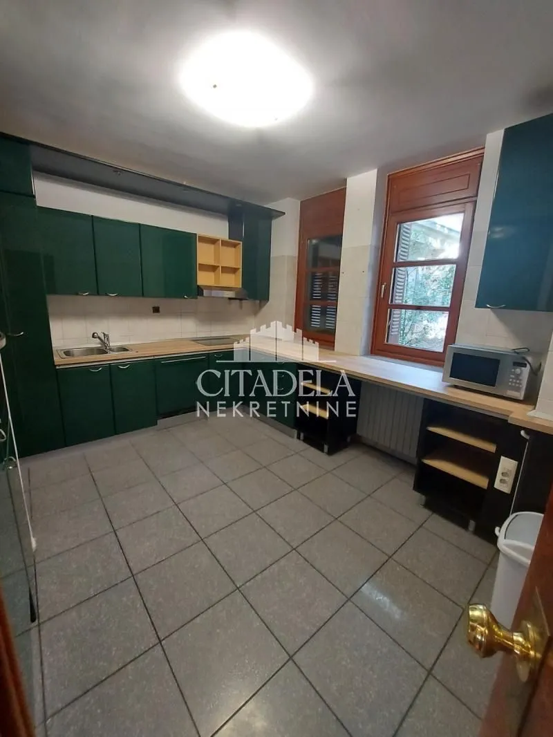 Rent, house, 400m², Savski Venac, Beograd