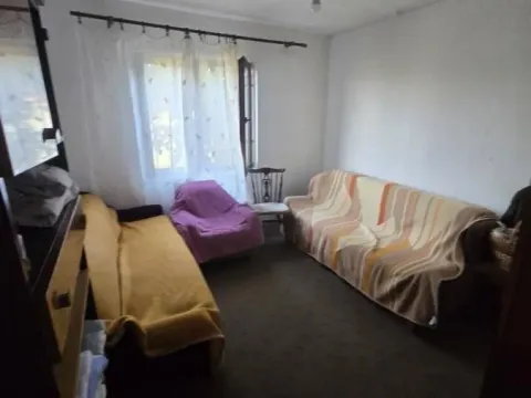 Izdavanje, kuća, 70m², Petrovaradin, Novi Sad - image 11