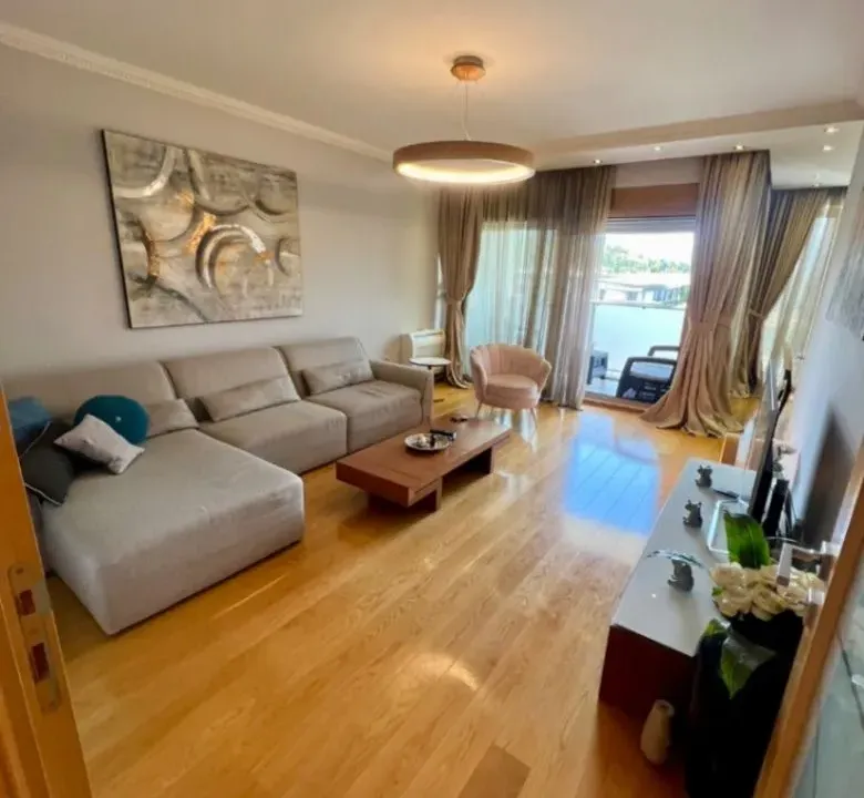Izdavanje, trosoban stan, 113m², Preko Morače, Podgorica