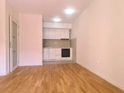 Rent, apartment, 39m², Tuški Put, Podgorica - image 2