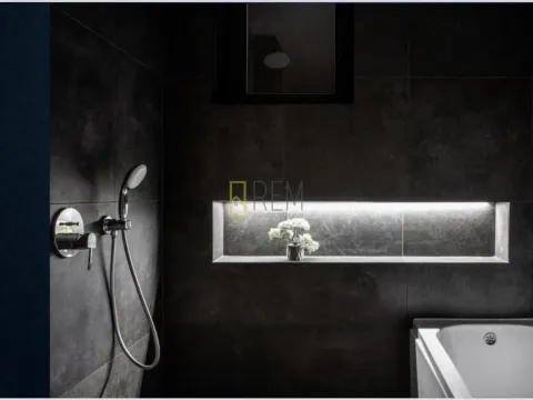 Izdavanje, kuća, 130m², Tološi, Podgorica - image 8