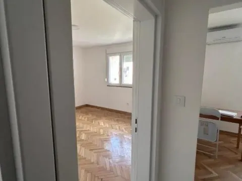 Rent, two bedroom apartment, 53m², Karaburma, Palilula Sve Podlokacije - image 6