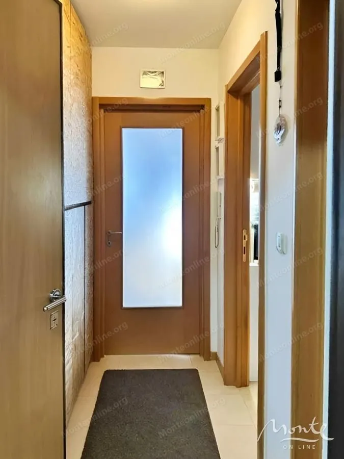 Prodaja, trosoban stan, 81m², Stari Aerodrom, Podgorica