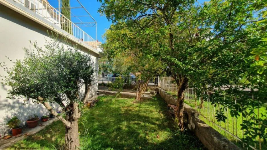 Prodaja, kuća, 370m², Kalimanj, Tivat