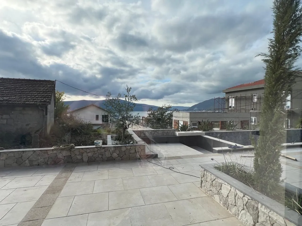Prodaja, četvorosoban stan, 124m², Tivat, Crna Gora