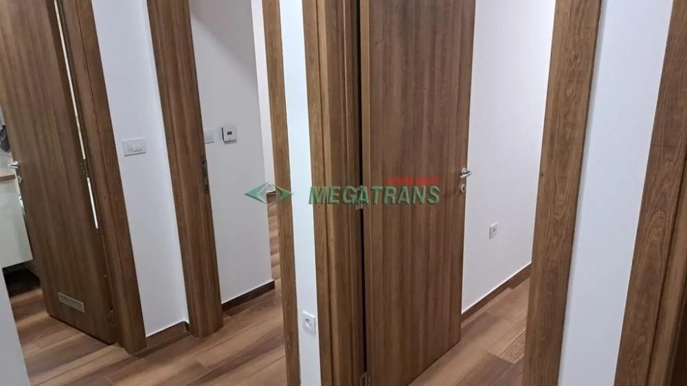 Izdavanje, četvorosoban stan, 100m², Novi Sad Sve Podlokacije, Novi Sad