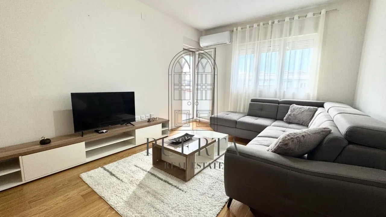 Prodaja, jednosoban stan, 49m², Central Point, Podgorica