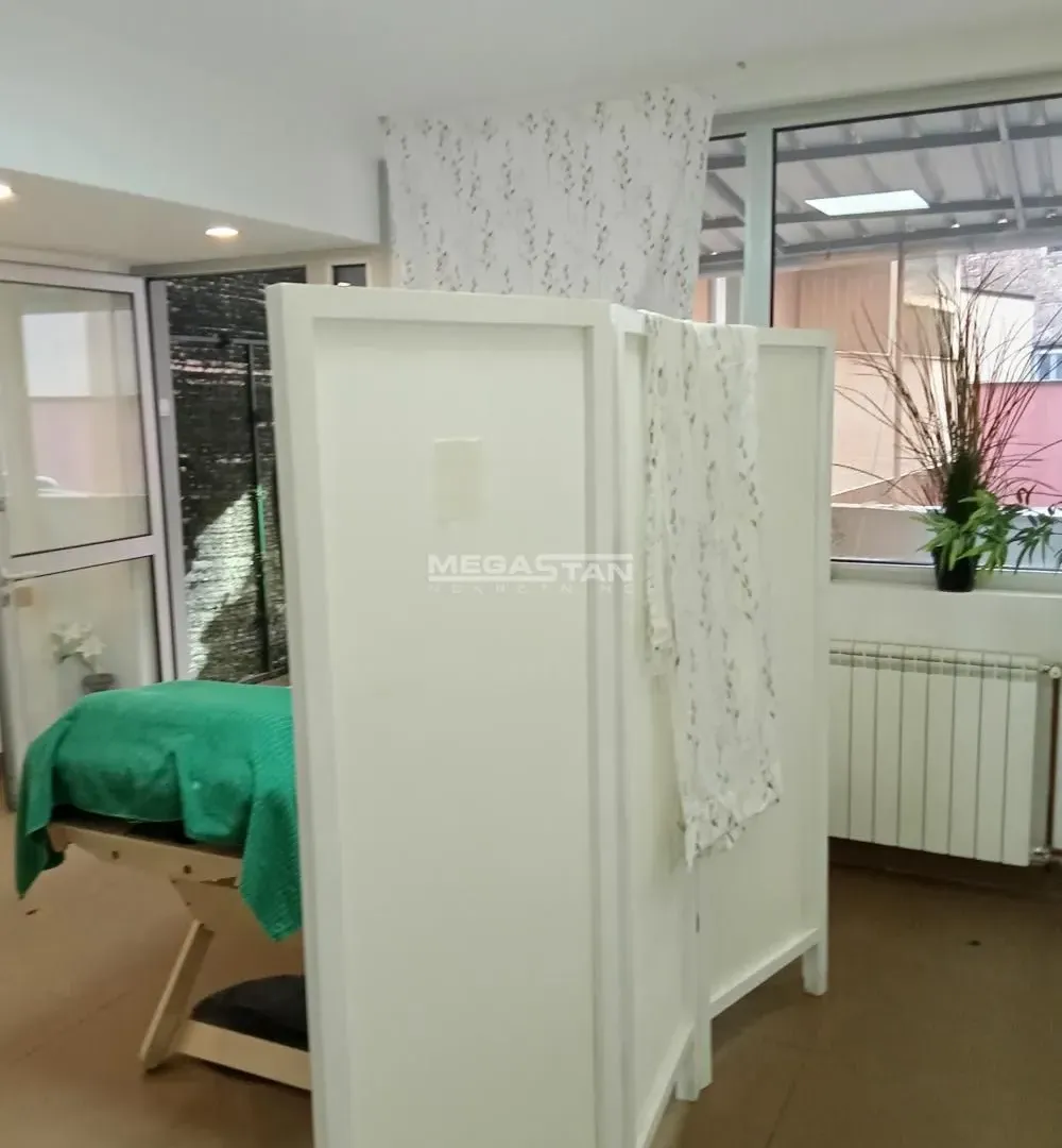 Sale, office space, 58m², Stari Grad, Beograd