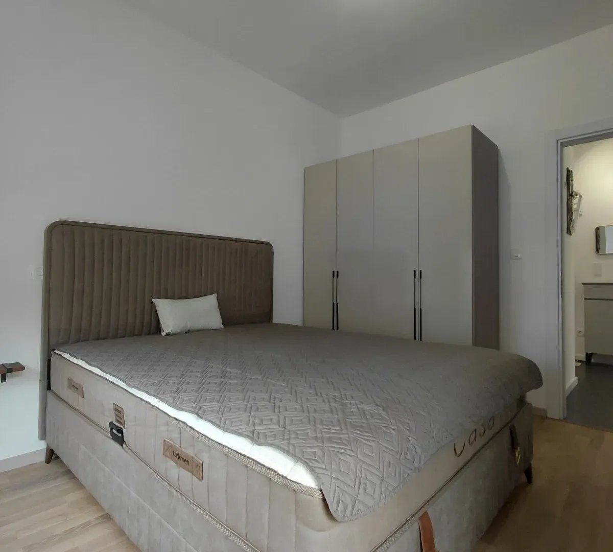 Prodaja, dvosoban stan, 68m², Momišići, Podgorica