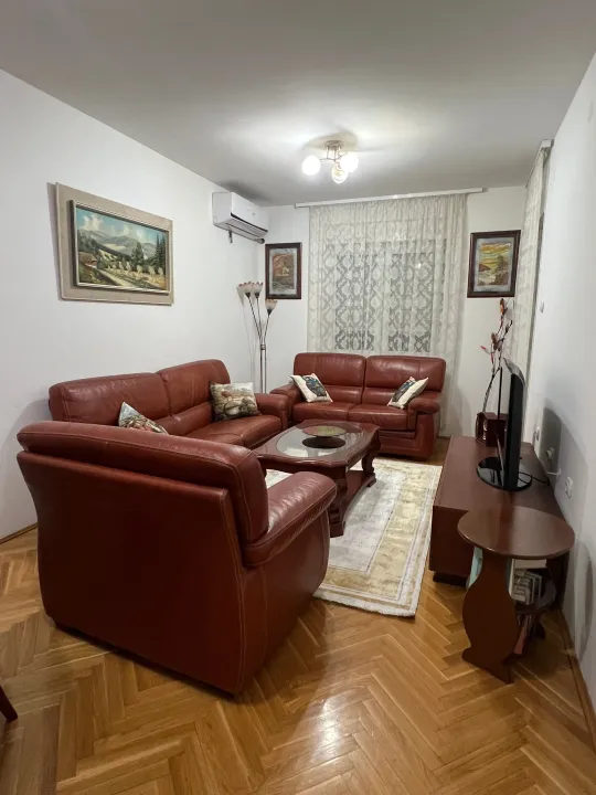 Rent, one bedroom apartment, 42m², Blok 9, Podgorica
