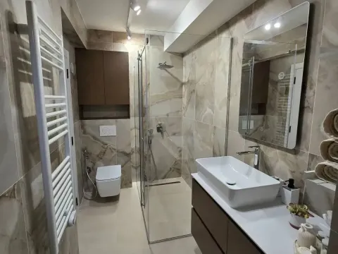 Prodaja, dvosoban stan, 70m², Centar, Tivat - image 2