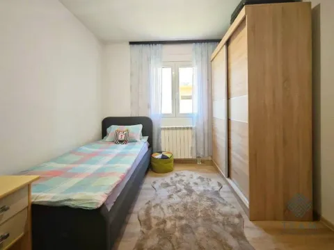 Izdavanje, trosoban stan, 90m², Donja Gorica, Podgorica - image 12