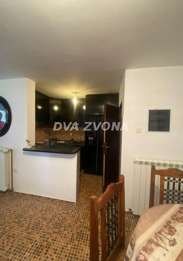 Prodaja, kuća, 270m², Čortanovci, Inđija