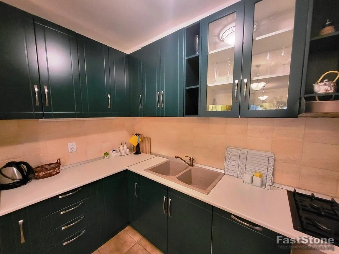 Prodaja, trosoban stan, 126m², Kostanjica, Kotor