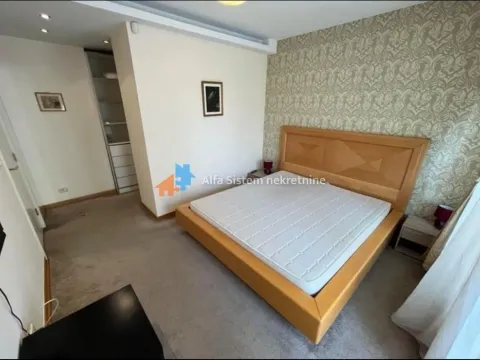 Izdavanje, trosoban stan, 107m², Novi Beograd Blok 67, Novi Beograd Sve Podlokacije - image 12