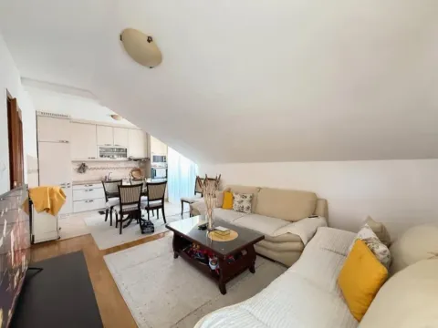 Prodaja, dvosoban stan, 68m², Stari Aerodrom, Podgorica - image 3