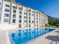 Sale, three bedroom apartment, 103m², Dobrota, Kotor - image 2