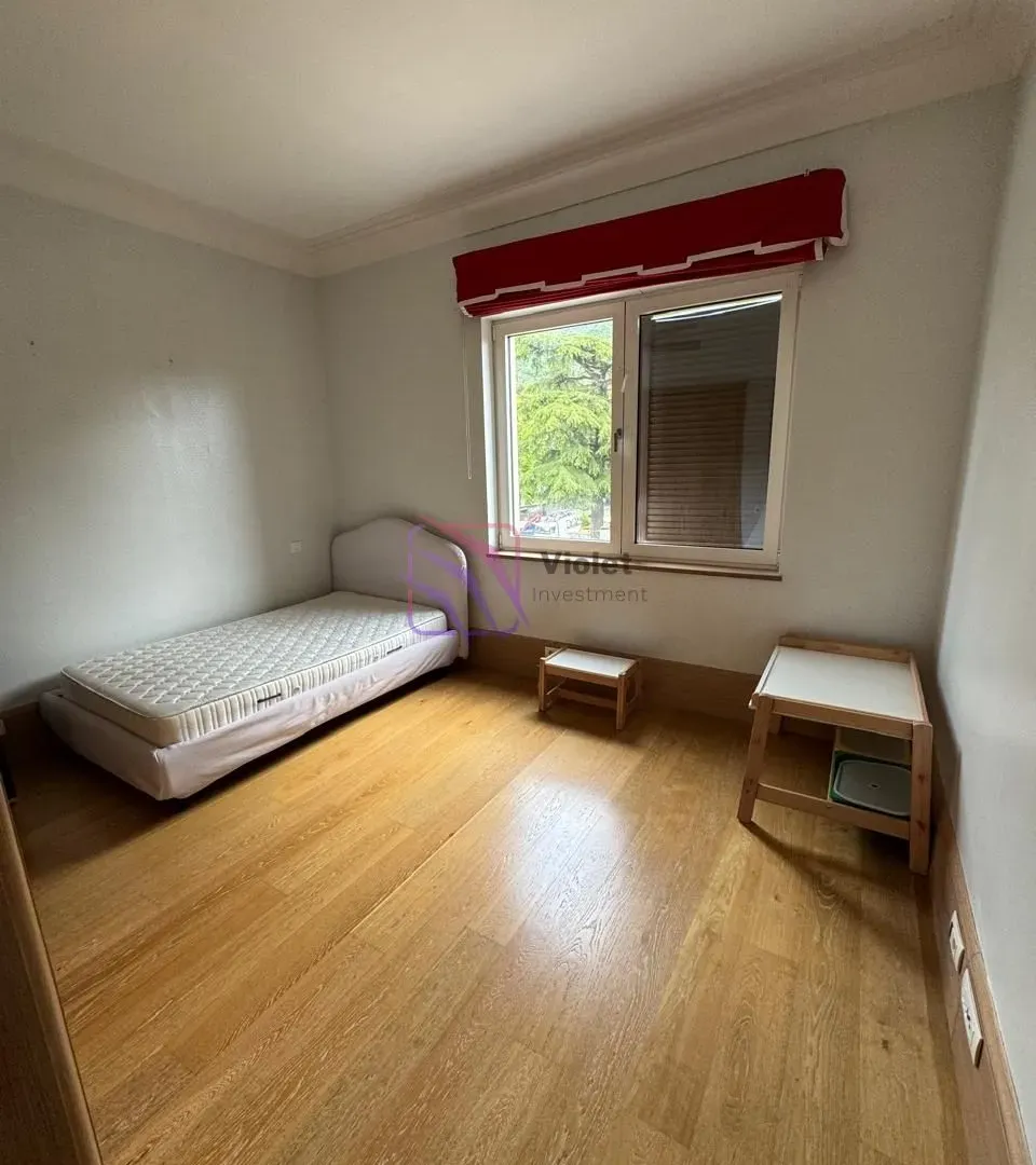 Rent, four bedroom apartment, 240m², Porto Montenegro, Tivat