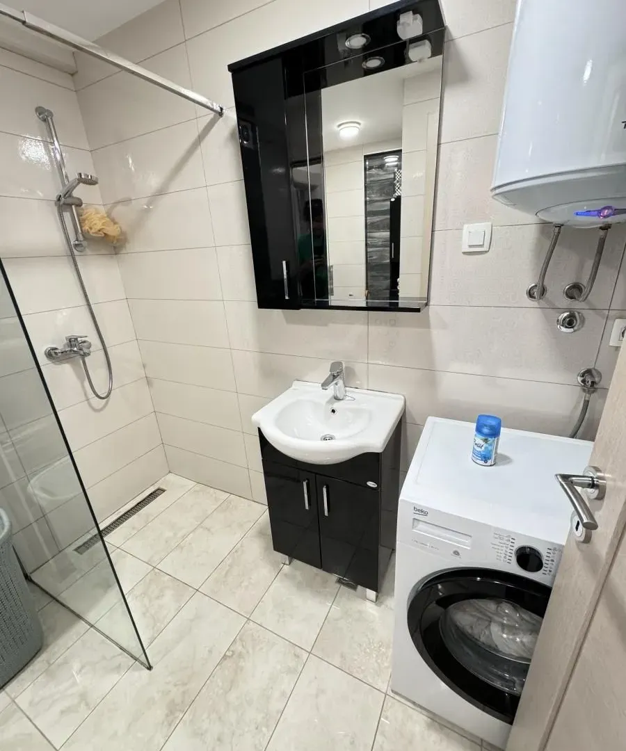 Prodaja, dvosoban stan, 66m², Budva, Crna Gora