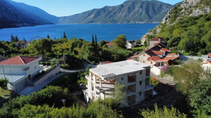 Prodaja, jednosoban stan, 59m², Orahovac, Kotor