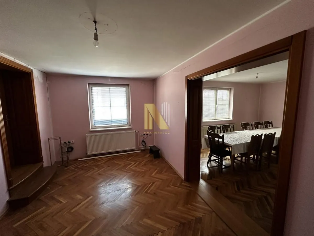 Prodaja, kuća, 281m², Centar, Žabljak